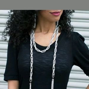 Paparazzi silver scarf rope necklace